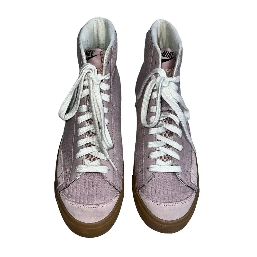 NIKE Blazer Mid 77 Sneakers New Vintage Look - size 10 -D-O7